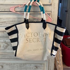 Victoria Secret beach tote